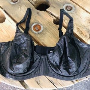 Black shiny Victoria's secret Bra 38 DDD